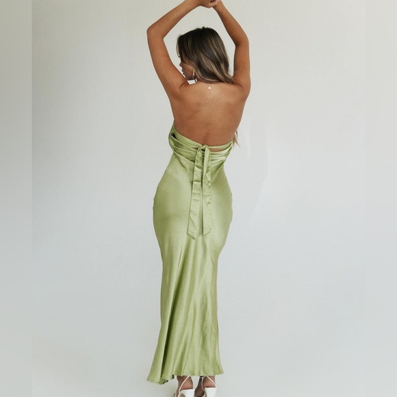 Princess Polly Haley Satin Green Halter Dress. Size US 4
NWOT. - Picture 2 of 13